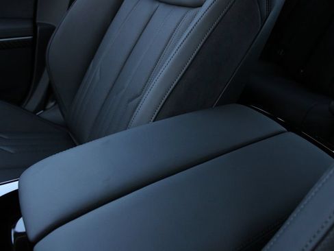 New 2026 Audi A8 L 3.0T AWD/4WD image 17