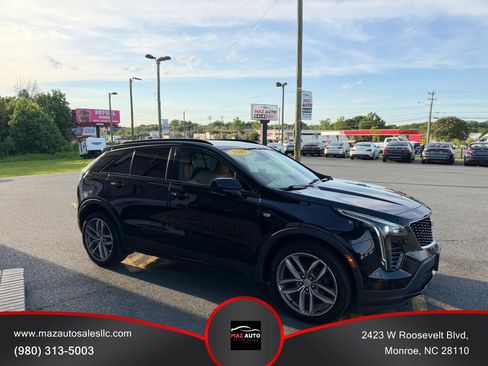 Used 2019 Cadillac XT4 Sport AWD/4WD image 3