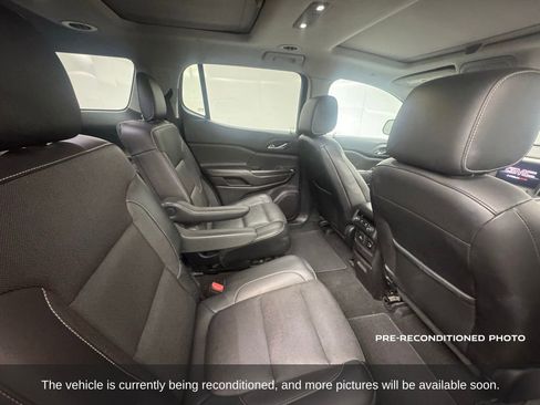 Used 2018 GMC Acadia SLT FWD image 11