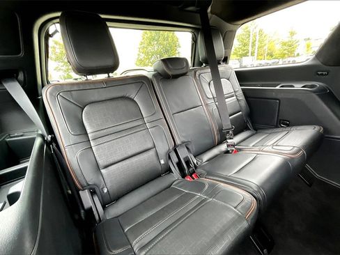 Used 2023 Lincoln Navigator Black Label image 33