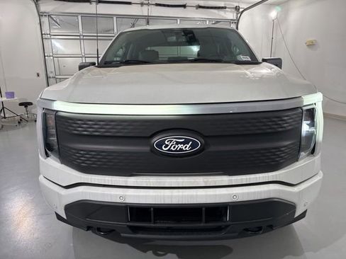 New 2025 Ford F150 Lightning Flash AWD/4WD image 3
