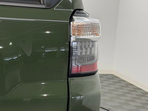 Used 2022 Toyota 4Runner Trail Special Edition AWD/4WD image 14