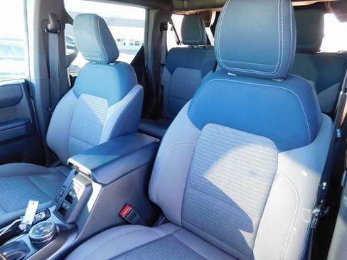 Used 2022 Ford Bronco Outer Banks image 15