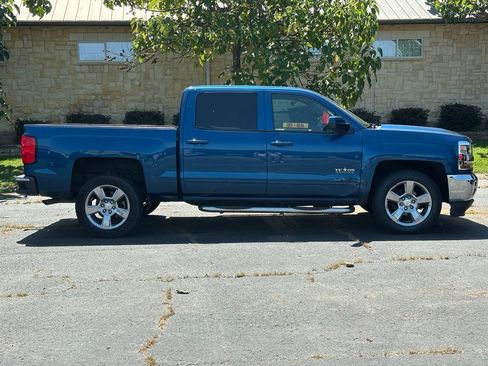 Used 2018 Chevrolet Silverado 1500 LT w/ Texas Edition RWD image 4