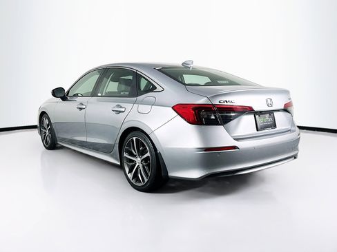 Used 2022 Honda Civic Touring image 5