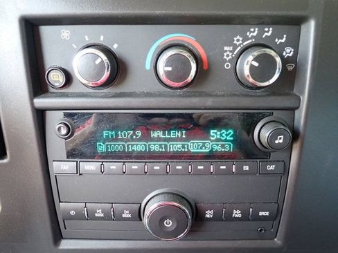 Used 2025 GMC Savana 2500 w/ Driver Convenience Package RWD image 29