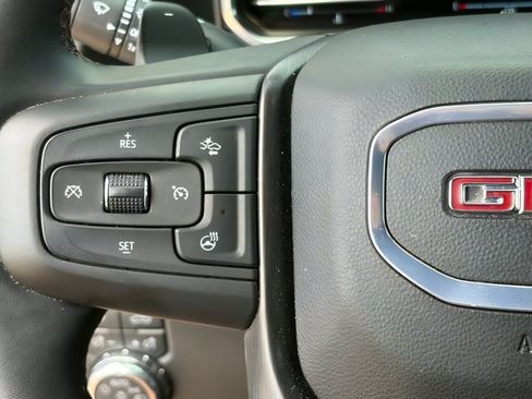 Used 2025 GMC Sierra 1500 AT4 w/ AT4 Premium Package AWD/4WD image 16