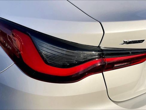 Used 2025 BMW 430i xDrive Coupe w/ Premium Package image 27