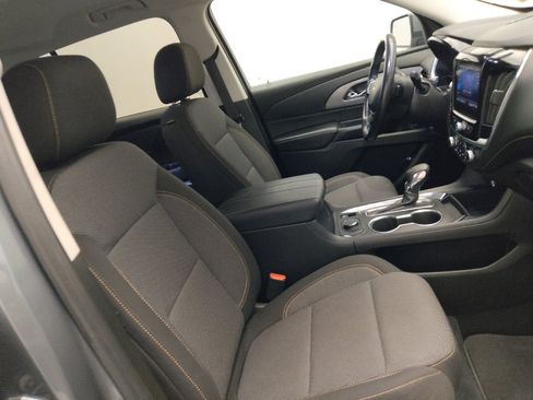 Used 2021 Chevrolet Traverse LT FWD image 21