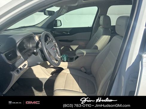 Used 2023 GMC Acadia Denali w/ Denali Ultimate Package image 3
