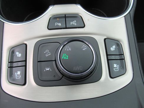 Used 2024 GMC Terrain Denali w/ Denali Premium Package AWD/4WD image 22