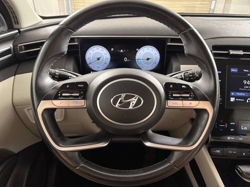 Used 2022 Hyundai Tucson SEL w/ Convenience + Premium Package FWD image 16