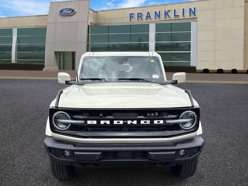 New 2026 Ford Bronco Outer Banks AWD/4WD image 2