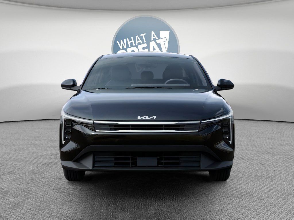 New 2026 Kia K4 FWD image 2