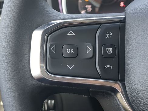 New 2026 RAM 2500 Laramie AWD/4WD image 24