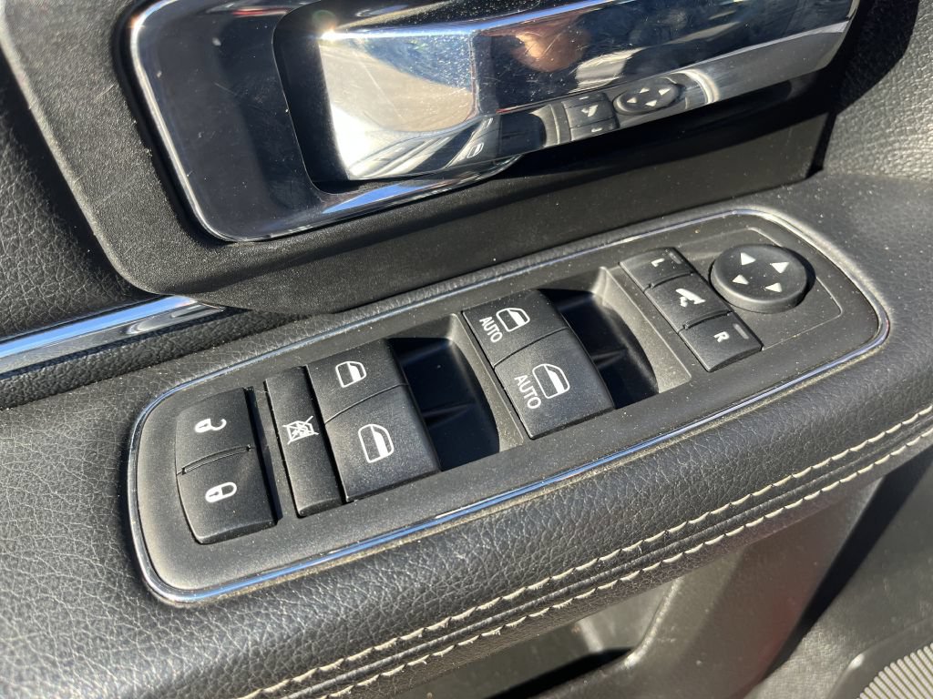 Used 2018 RAM 2500 Laramie AWD/4WD image 16