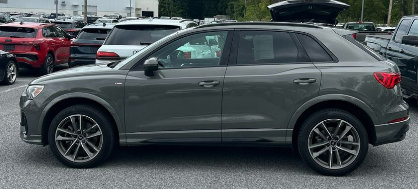 Used 2023 Audi Q3 2.0T Premium Plus AWD/4WD image 2