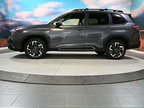 Used 2025 Subaru Forester Limited AWD/4WD image 5