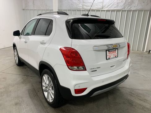 Used 2020 Chevrolet Trax Premier w/ LPO, Cargo Package image 6
