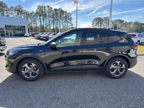 Used 2025 Ford Escape ST-Line image 6