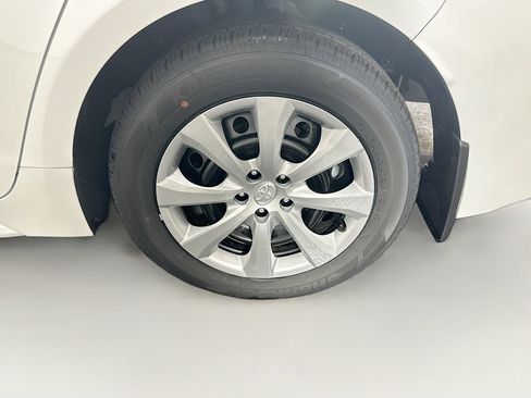 Used 2026 Toyota Corolla LE FWD image 11