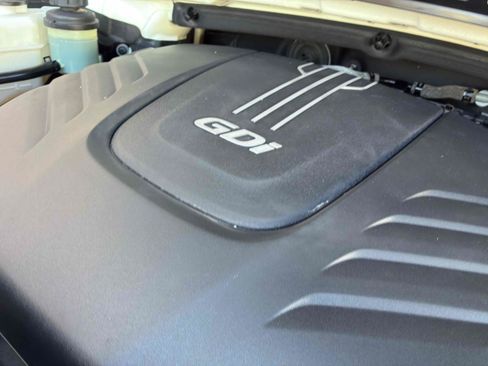 Used 2015 Kia Sedona LX w/ LX Convenience Package FWD image 61