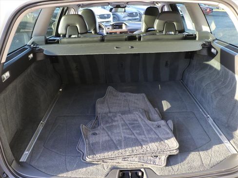 Used 2014 Volvo XC70 3.2 image 10