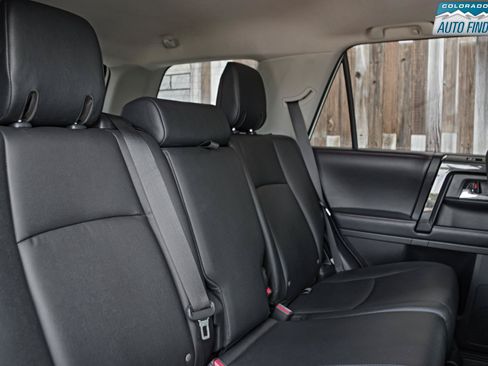 Used 2019 Toyota 4Runner TRD Off-Road Premium AWD/4WD image 23