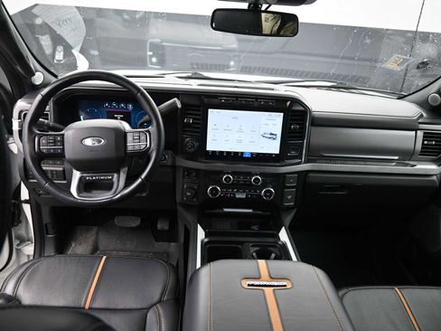 Used 2024 Ford F250 Platinum image 16