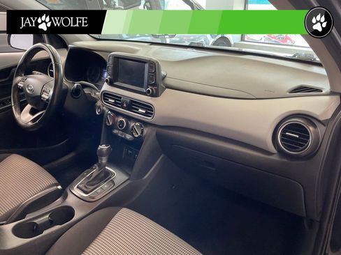 Used 2019 Hyundai Kona SEL image 17