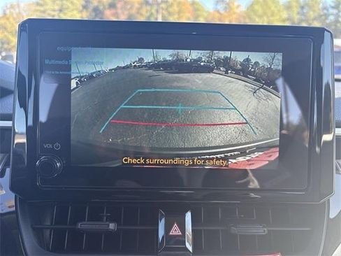 Used 2026 Toyota Corolla Cross L image 18