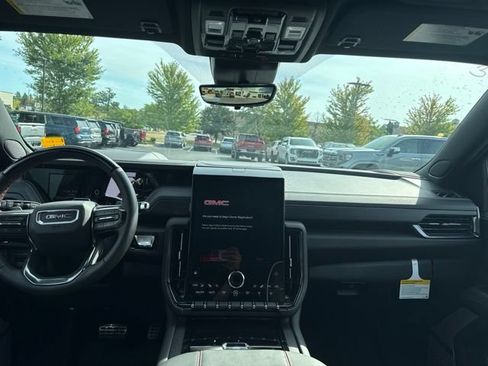 New 2026 GMC Yukon XL AT4 Ultimate AWD/4WD image 14