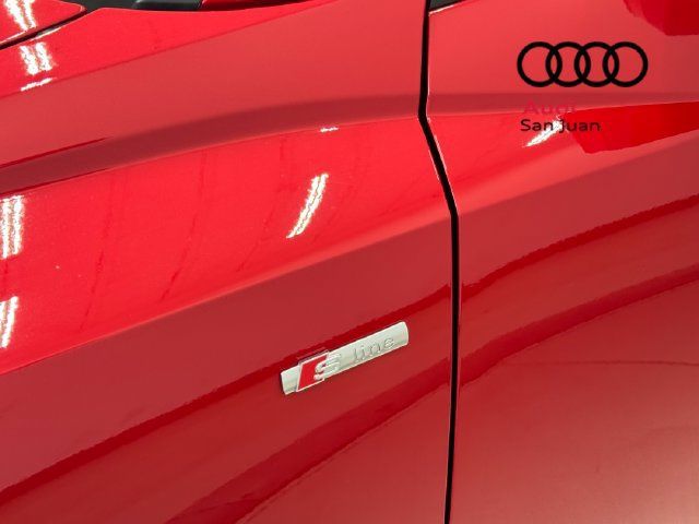 Certified 2025 Audi Q3 2.0T Premium w/ Black Optic Sport Package AWD/4WD image 7