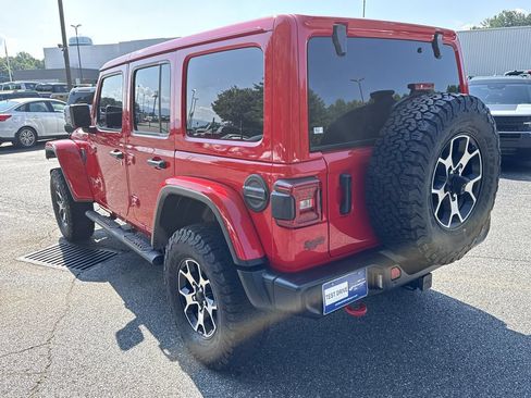 Used 2022 Jeep Wrangler Unlimited Rubicon w/ LED Lighting Group AWD/4WD image 5
