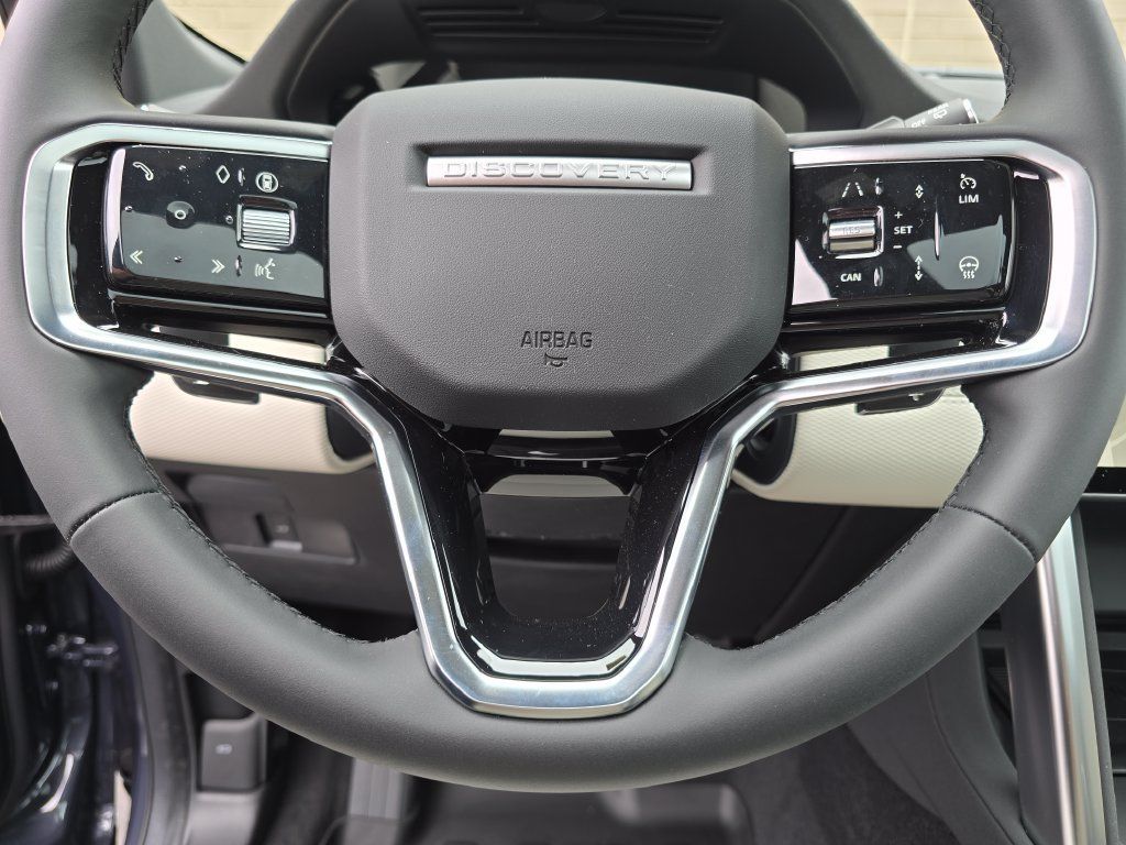 New 2025 Land Rover Discovery Sport Dynamic SE AWD/4WD image 29