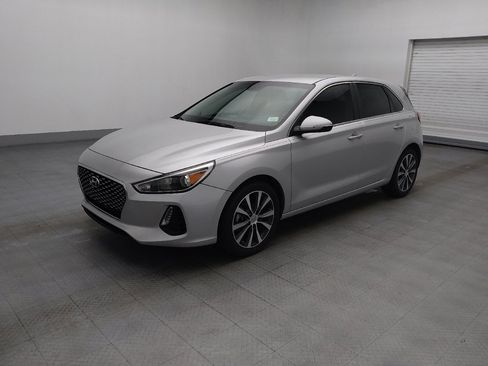 Used 2018 Hyundai Elantra GT w/ Style Package 02 FWD image 2