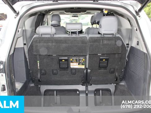 Used 2021 Toyota Sienna Limited FWD image 20