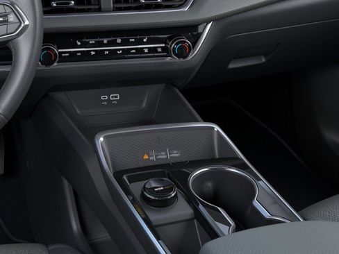 New 2027 Chevrolet Equinox LT w/ Convenience Package II FWD image 23