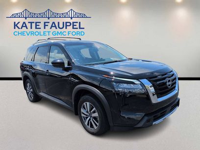 Used 2025 Nissan Pathfinder SL