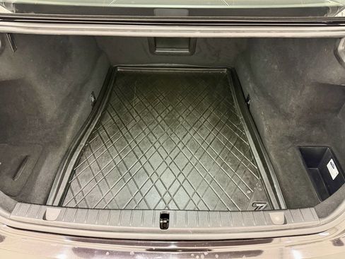 Used 2016 BMW 750i xDrive image 26