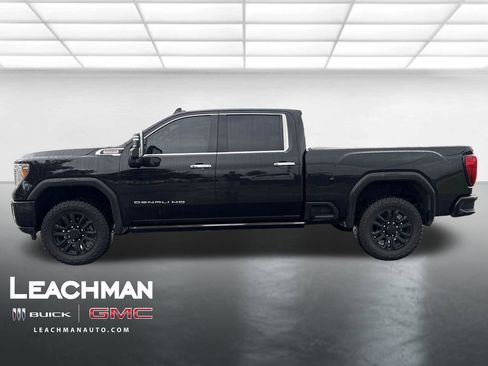 Used 2021 GMC Sierra 2500 Denali w/ Denali Black Diamond Edition AWD/4WD image 6