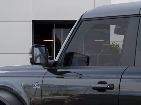 New 2025 Ford Bronco Outer Banks w/ Sasquatch Package image 22