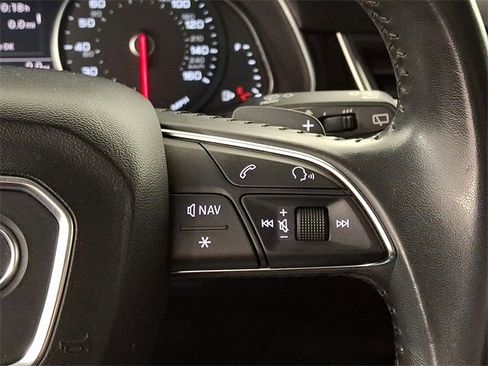 Used 2018 Audi Q7 3.0T Premium Plus image 24