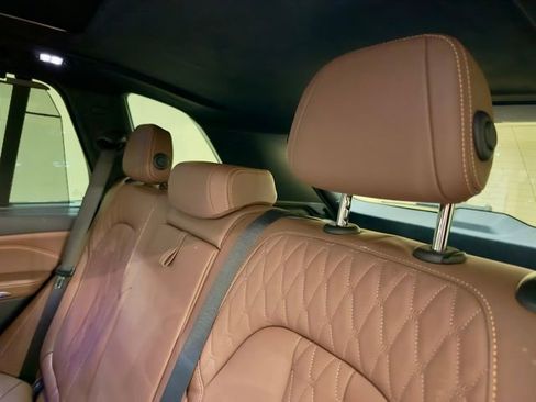 Used 2022 BMW X5 M50i w/ Executive Package image 6