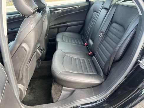 Used 2016 Ford Fusion SE w/ Equipment Group 202A image 20