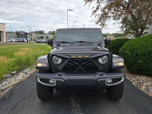 Used 2020 Jeep Wrangler Unlimited Sahara w/ Cold Weather Group AWD/4WD image 2