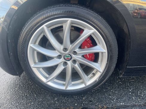 Used 2018 Alfa Romeo Giulia AWD image 10