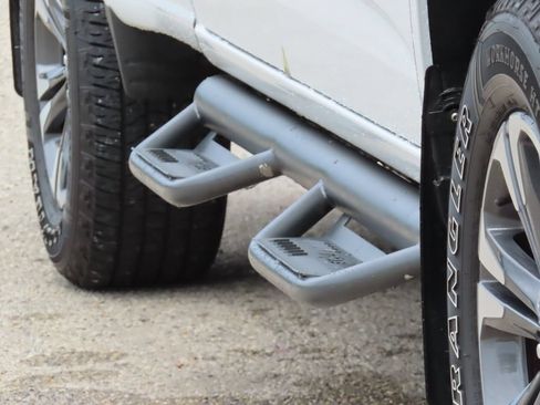 Certified 2019 Chevrolet Colorado Z71 AWD/4WD image 5