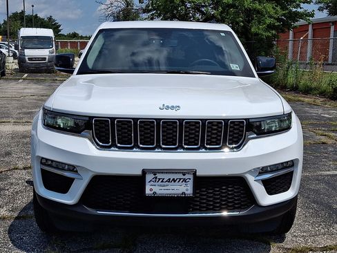 Used 2023 Jeep Grand Cherokee Limited AWD/4WD image 8