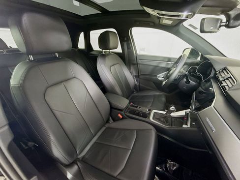 Certified 2024 Audi Q3 2.0T Premium w/ Convenience Package image 26